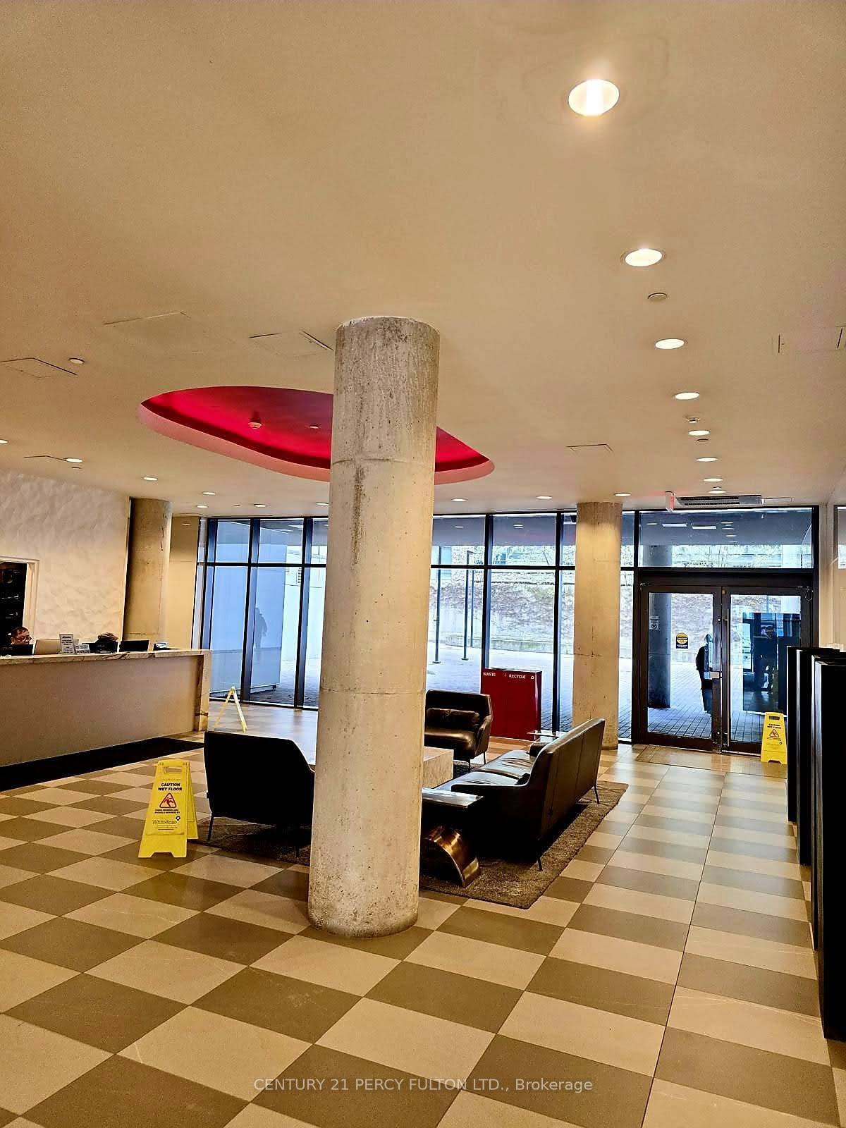Photo de la propriété:  560 King Street W 213  ON M5V 0L6 