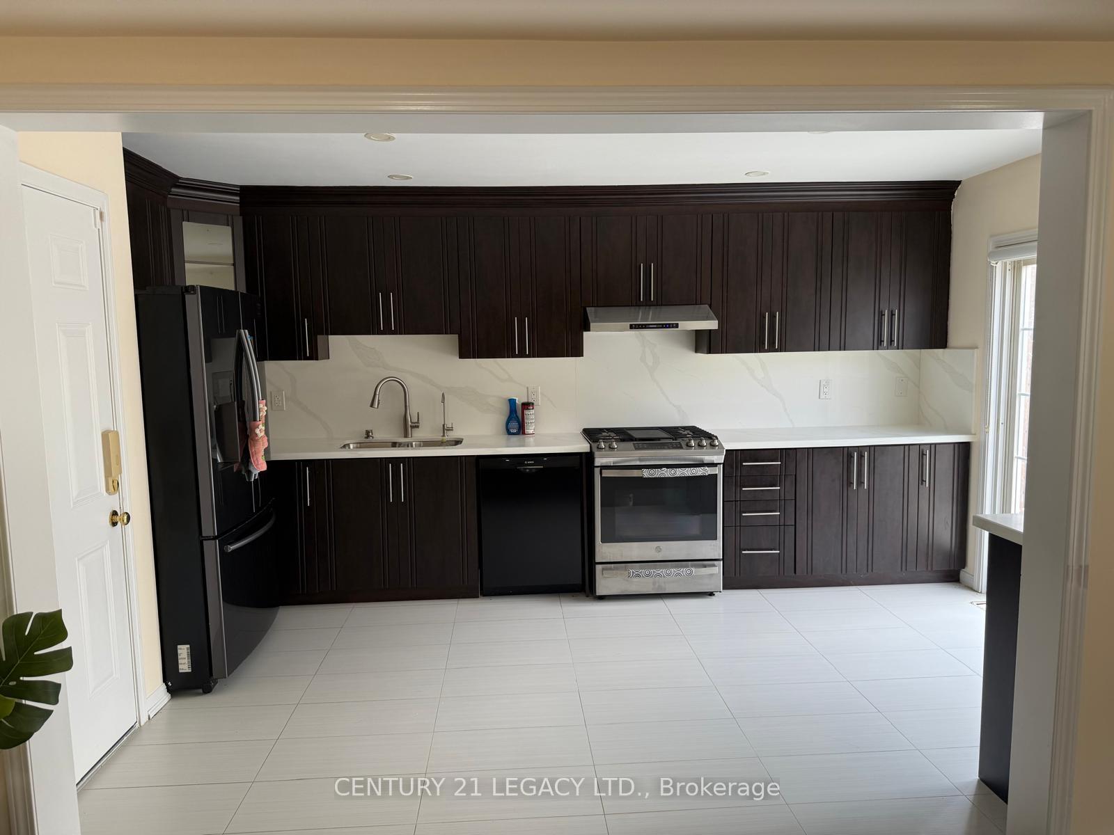 Property Photo:  190 Owlridge Drive  ON L6X 0M8 