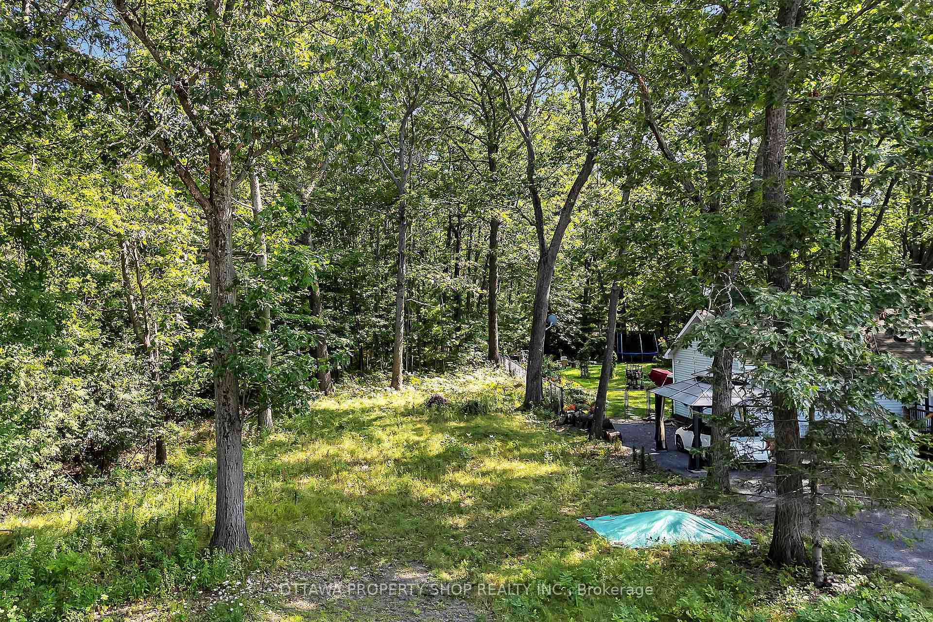 Property Photo:  675 Bayview Drive  ON K0A 3M0 