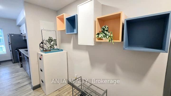 Property Photo:  258A Sunview Street 163  ON N2L 0H6 