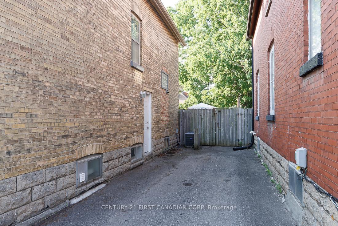 Property Photo: 52 Myrtle Street ON N5R 2E8