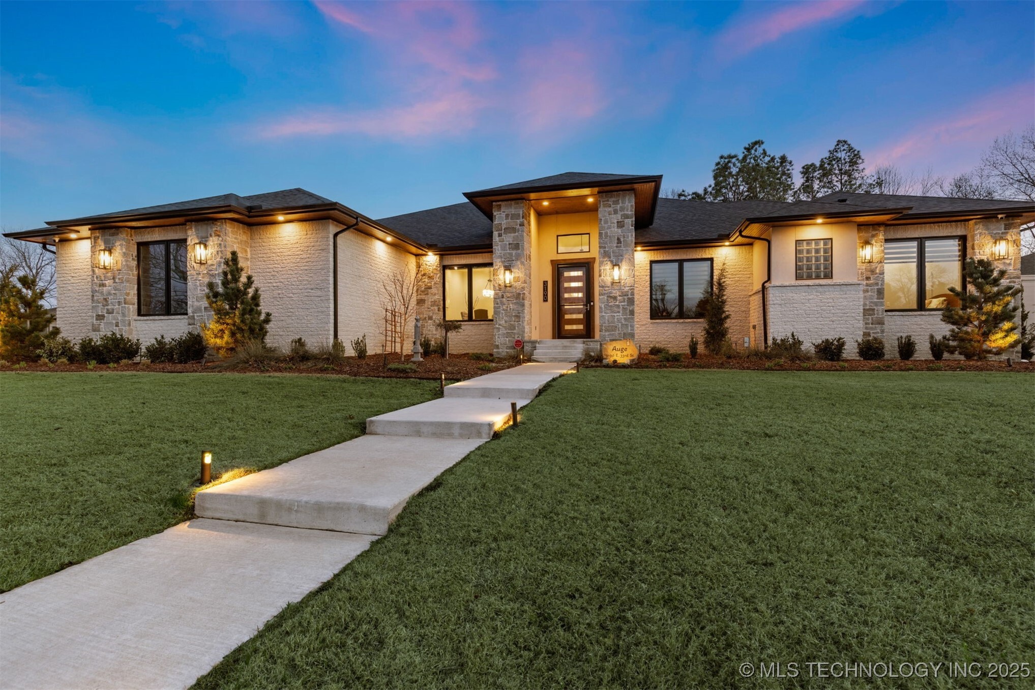 Property Photo: 3190 E 33rd Street OK 74105
