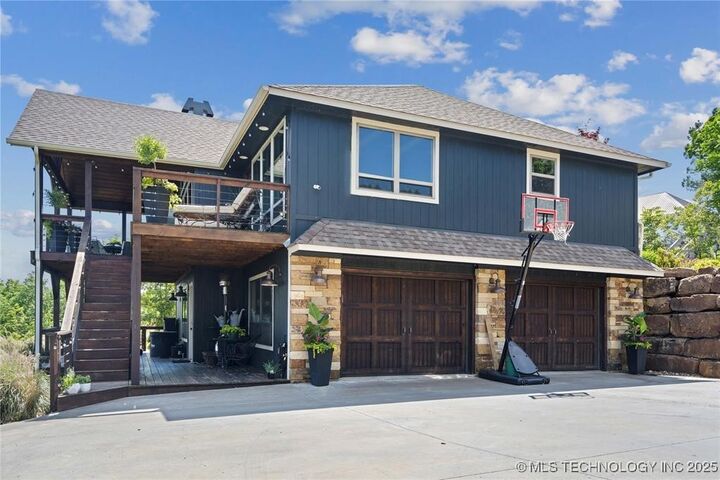 Property Photo:  446424 E Lake View  OK 74435 