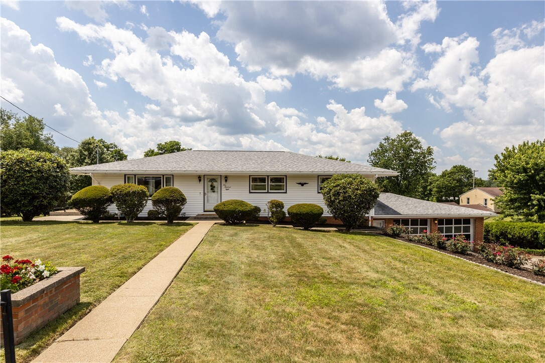 Property Photo: 108 Dave St PA 15066
