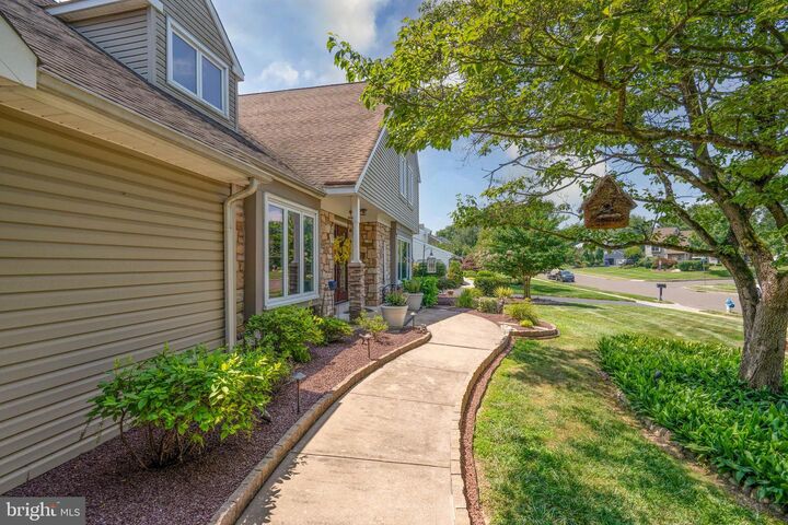 Property Photo:  1277 Knox Drive  PA 19067 