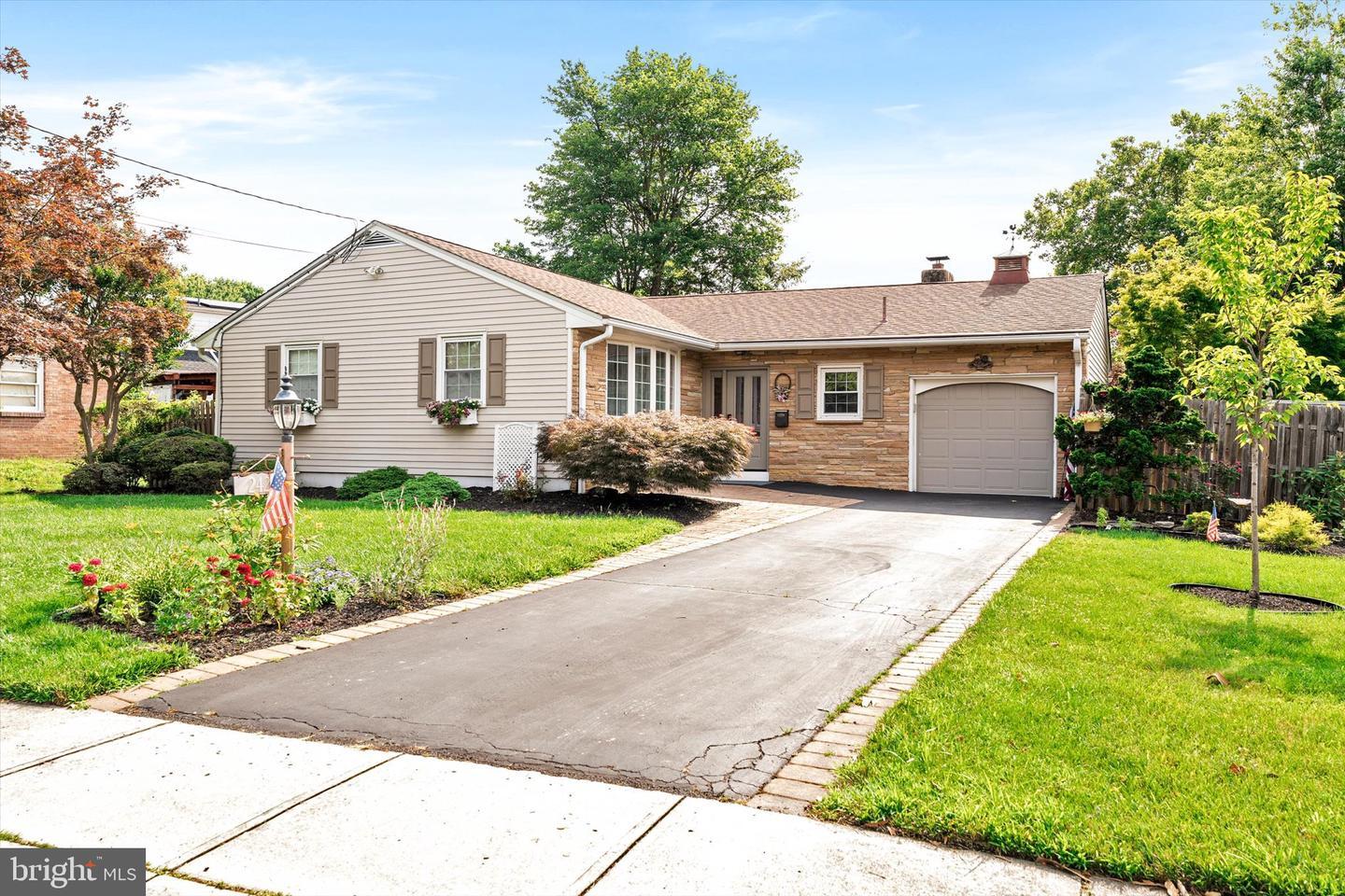 242 Fieldboro Drive  Lawrence Township NJ 08648 photo
