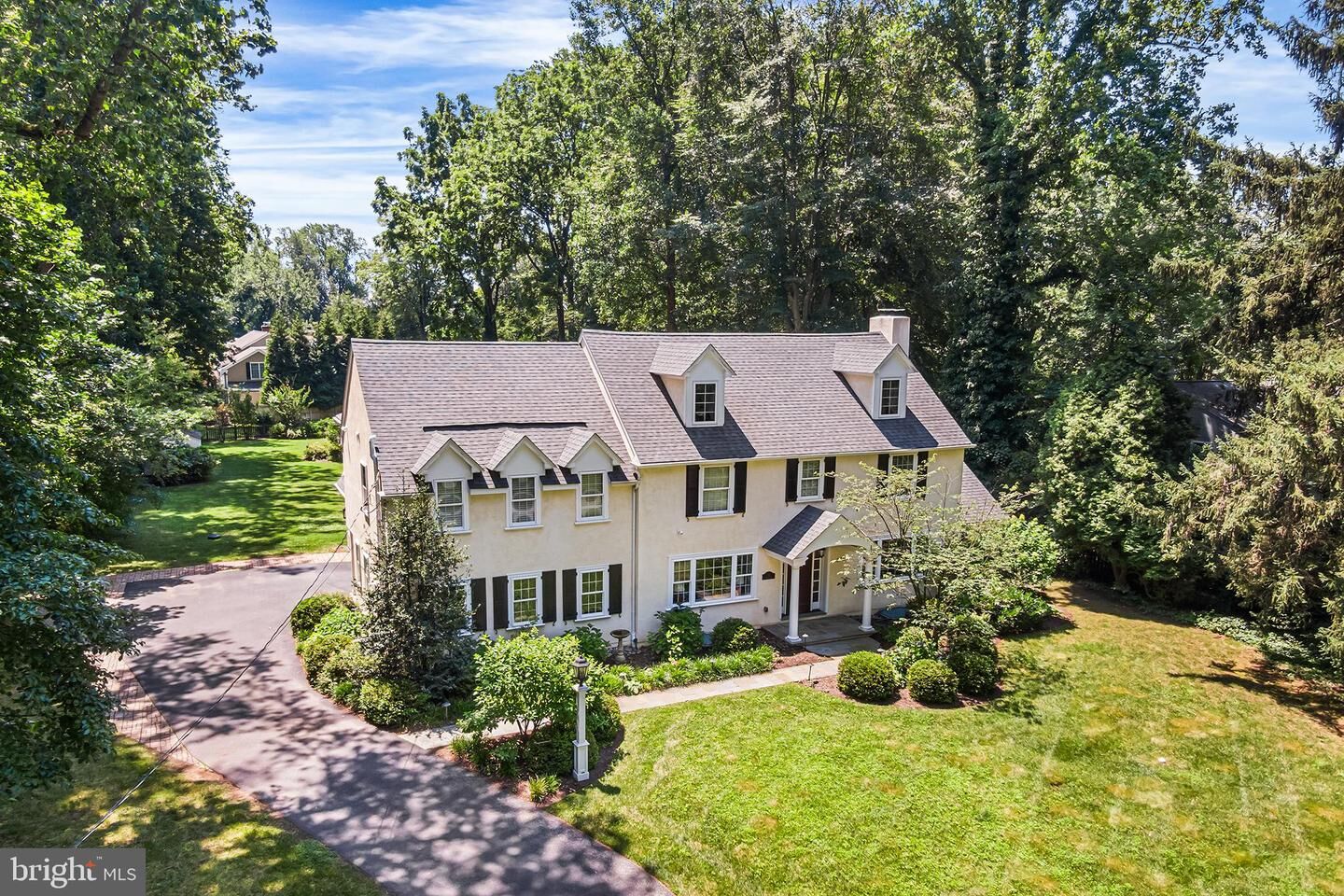 Property Photo:  113 Deepdale Road  PA 19087 