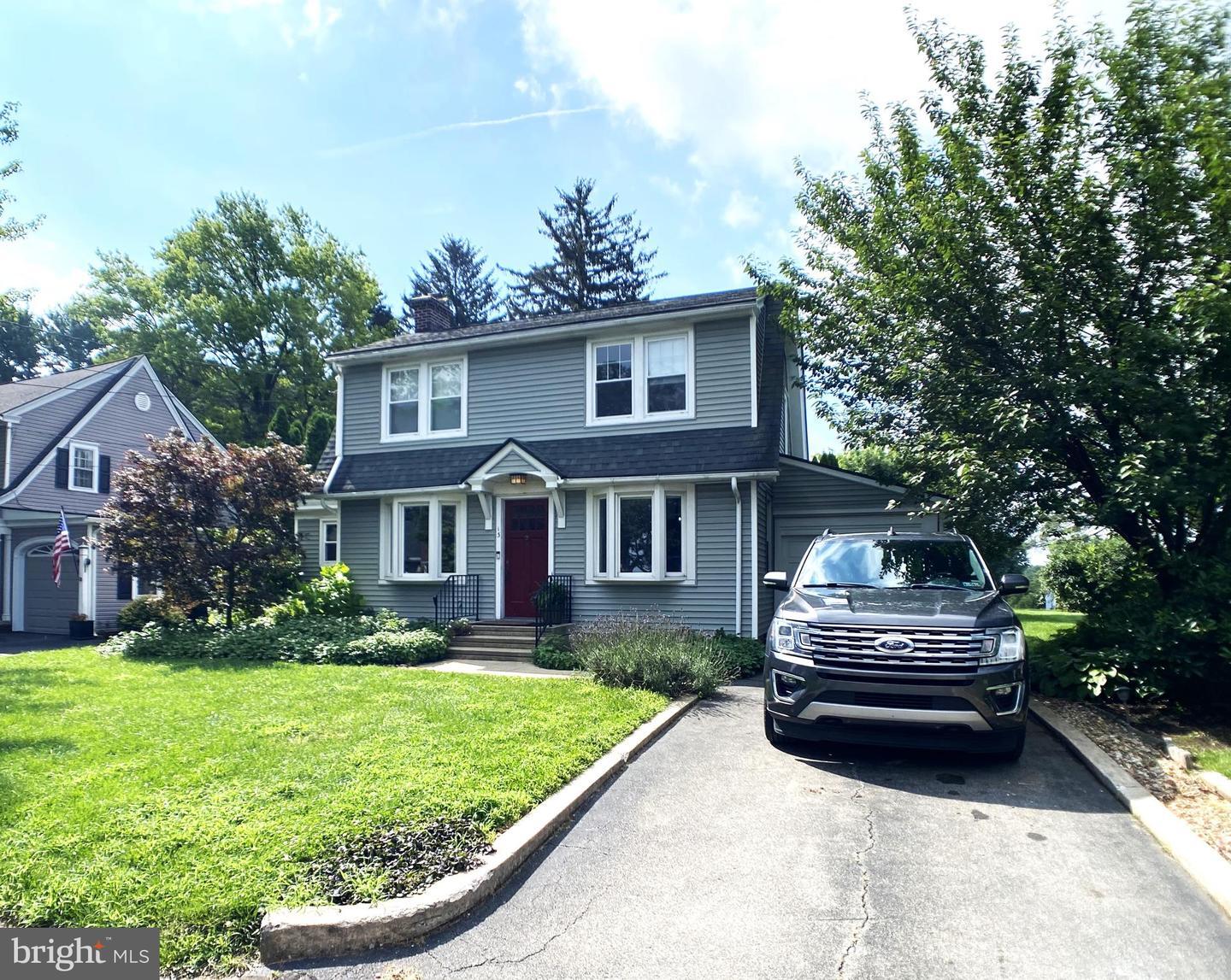 Property Photo: 13 Mylin Avenue PA 17584