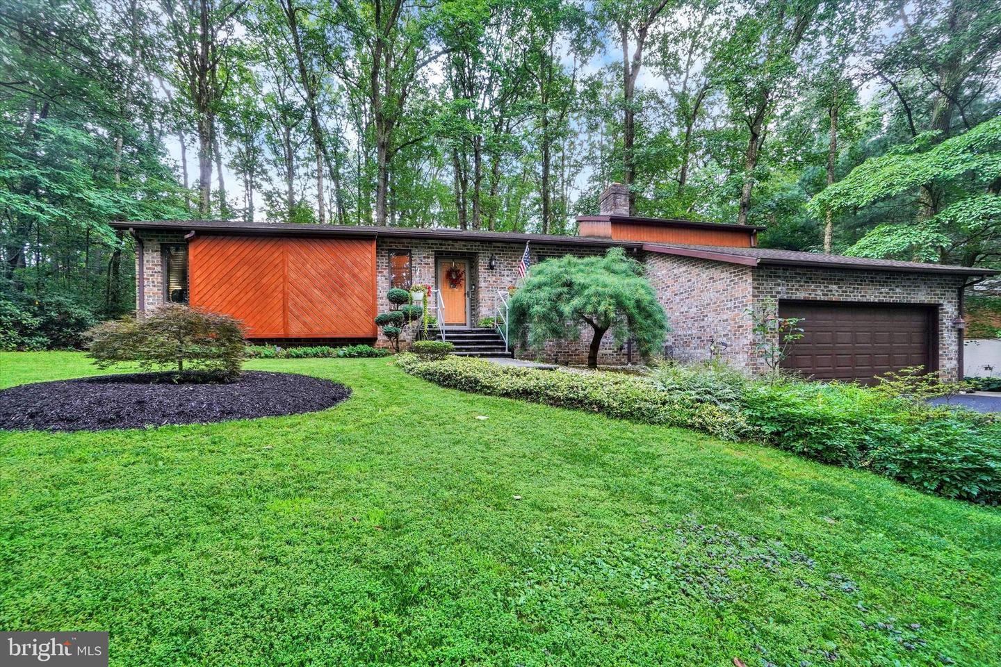 Property Photo:  2698 Forest Road  PA 17402 