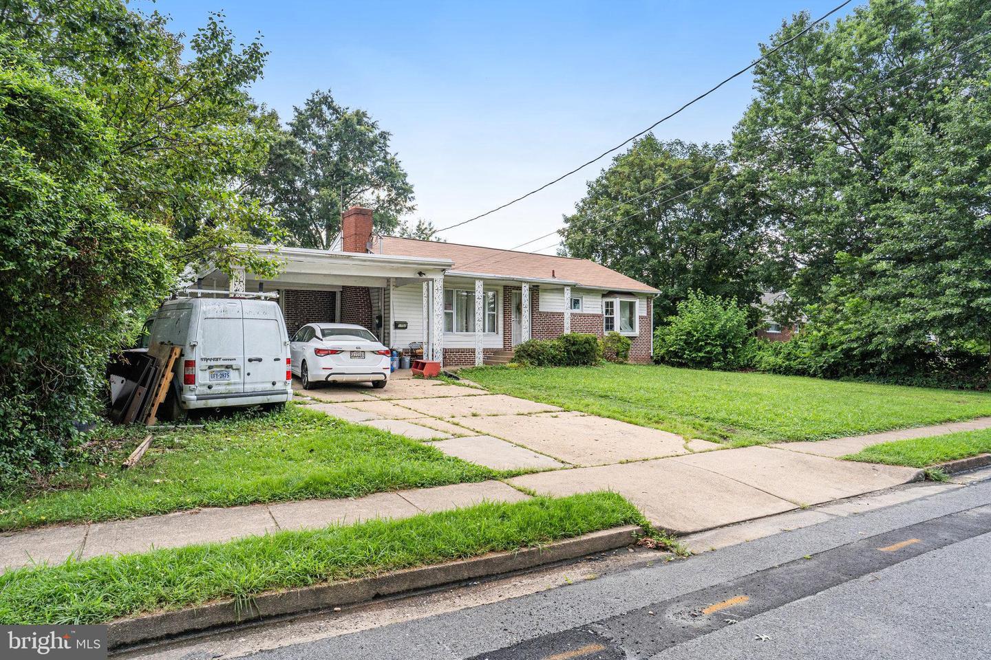 Property Photo:  3702 Paul Street  VA 22311 