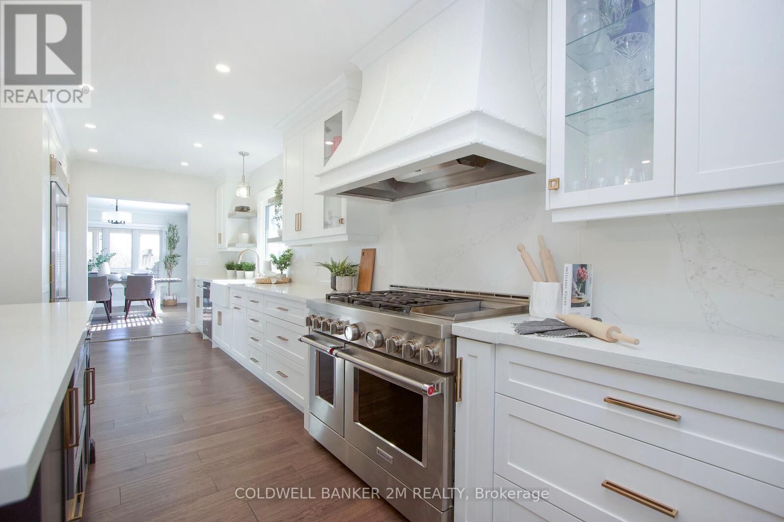 Property Photo: 37 Bradley Boulevard ON L0B 1J0