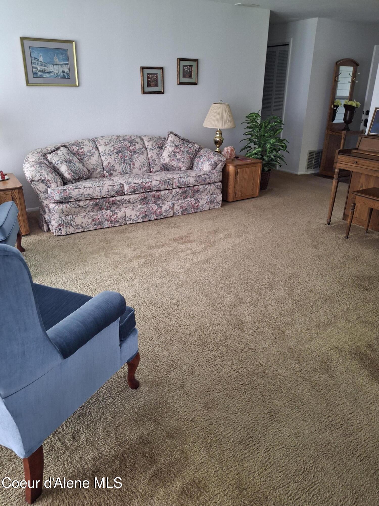Property Photo: 12292 N Kensington Ave ID 83835