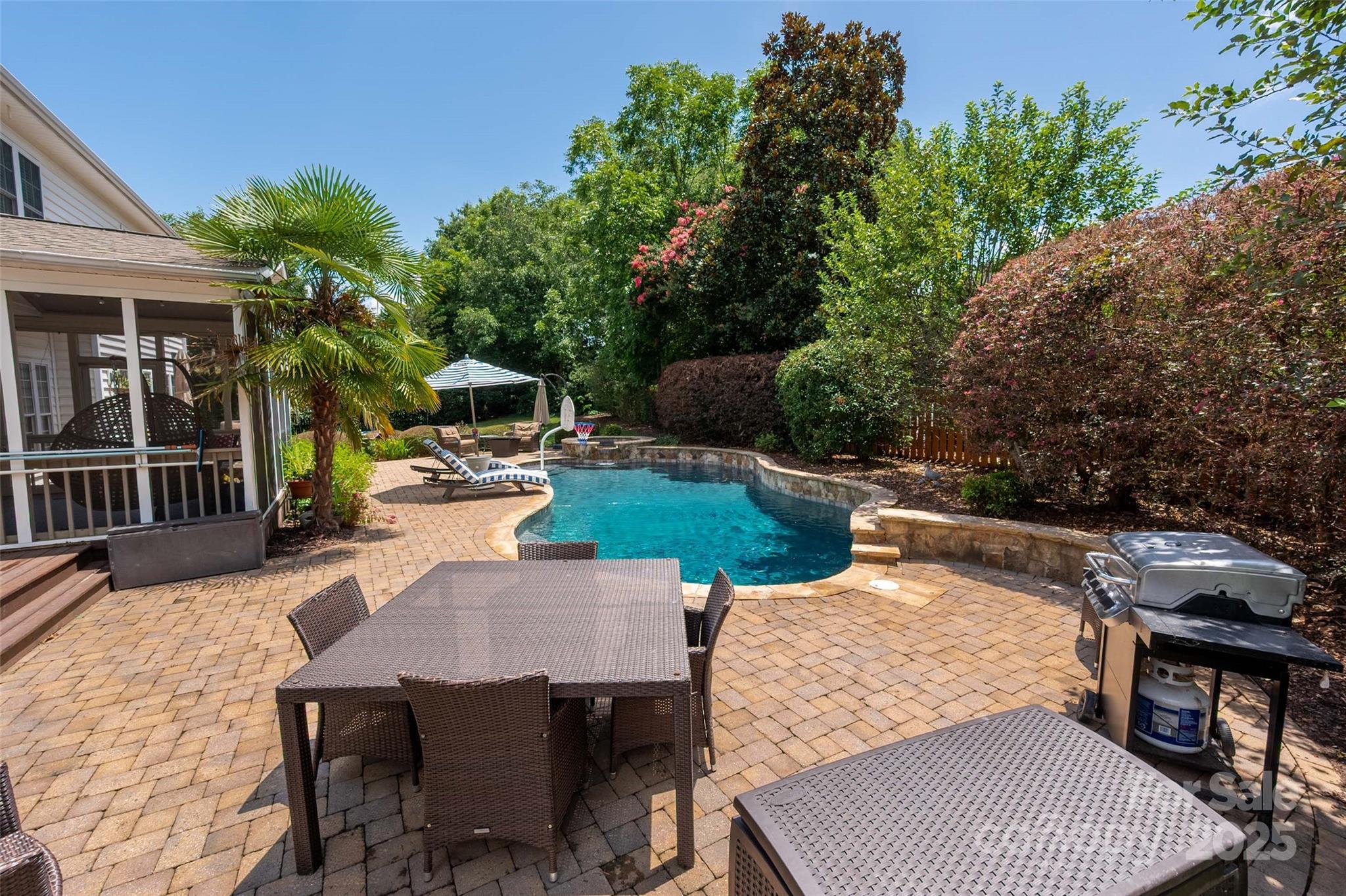 Property Photo: 9722 Tenencia Court NC 28277