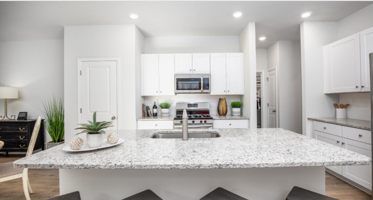 Property Photo: 347 Tiliwa Street SC 29486