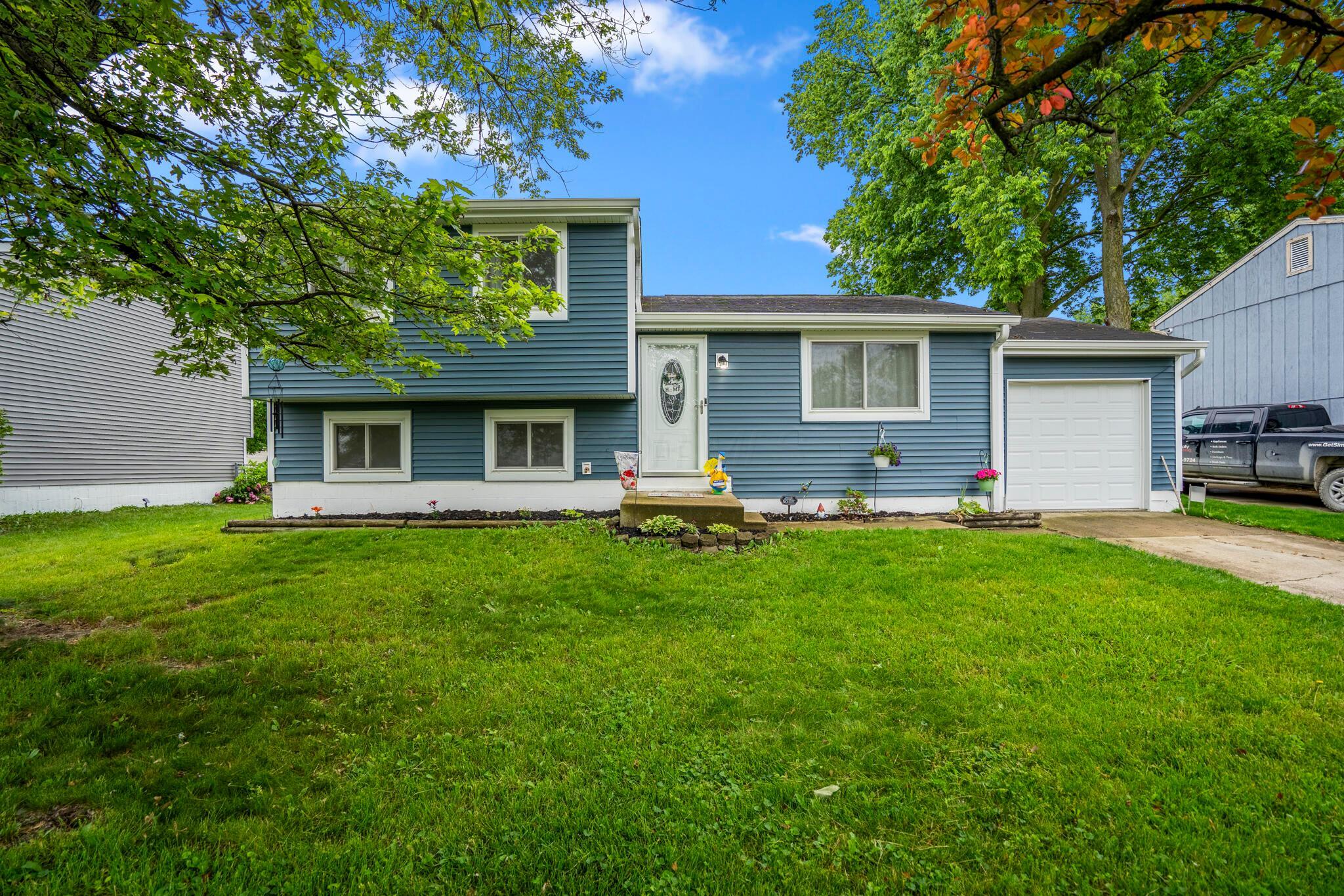 Property Photo:  2421 Nugget Drive  OH 43123 