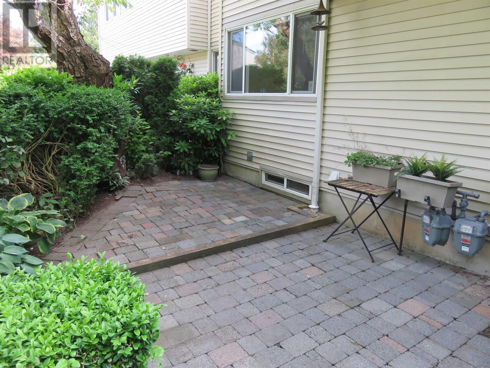 Property Photo: 3437 East 49th Avenue 80 BC V5S 1M1