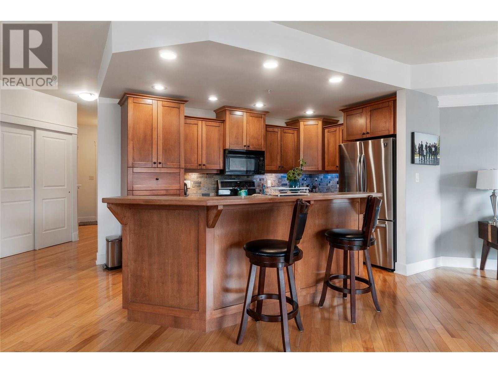 Property Photo: 611 Shuswap Street Southwest 104 BC V1E 0A2