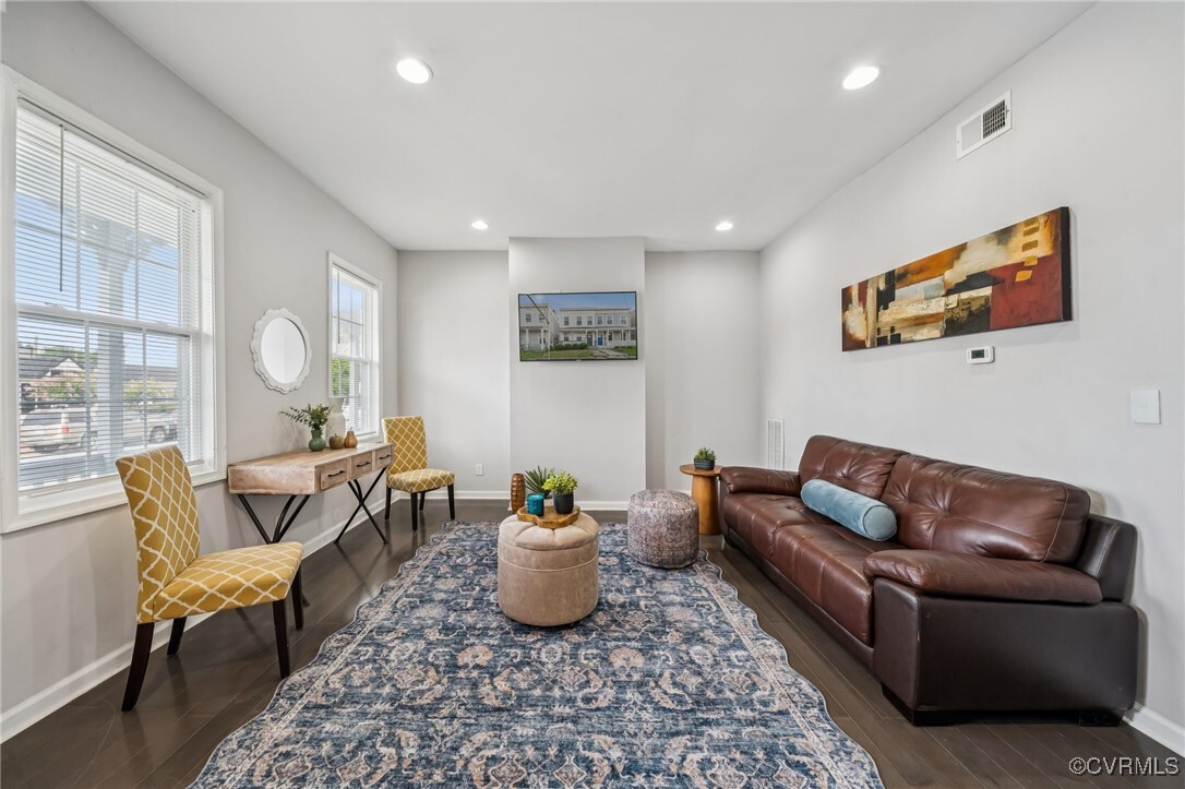 Property Photo:  1611 W Cary Street  VA 23220 