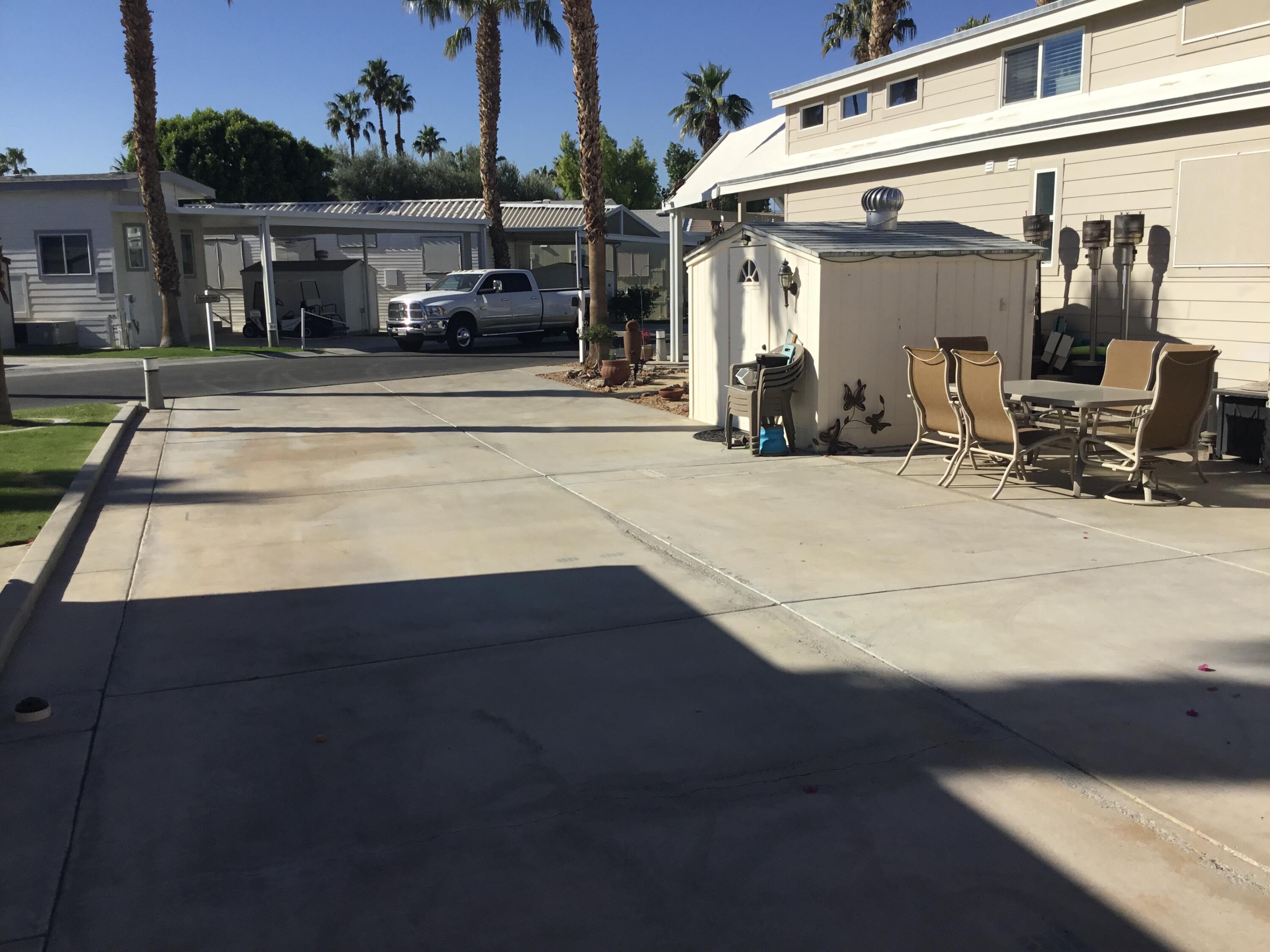 Property Photo: 84136 Ave 44, 619 CA 92203
