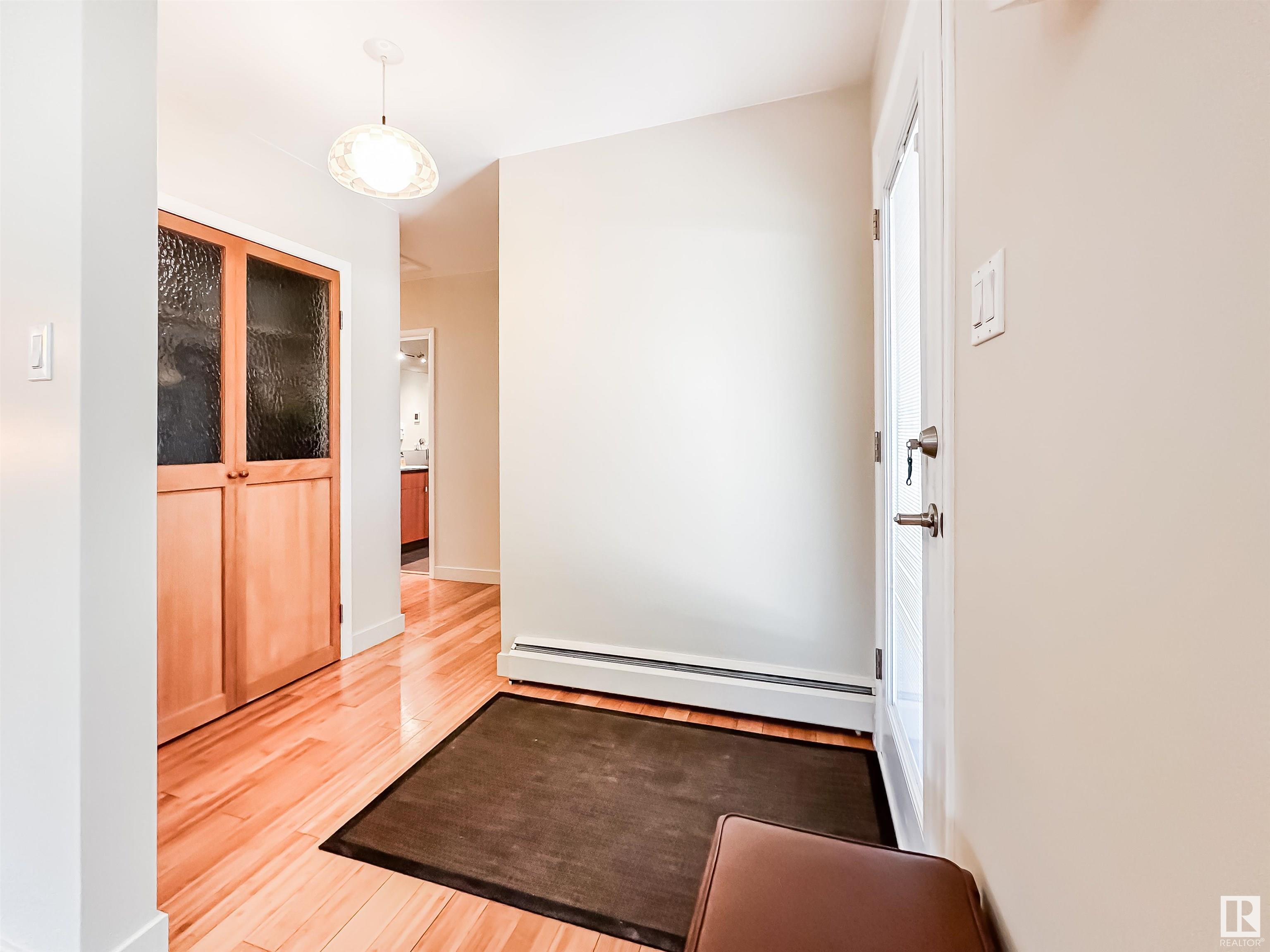 Property Photo:  11116 69 Street NW  AB T5B 1R4 