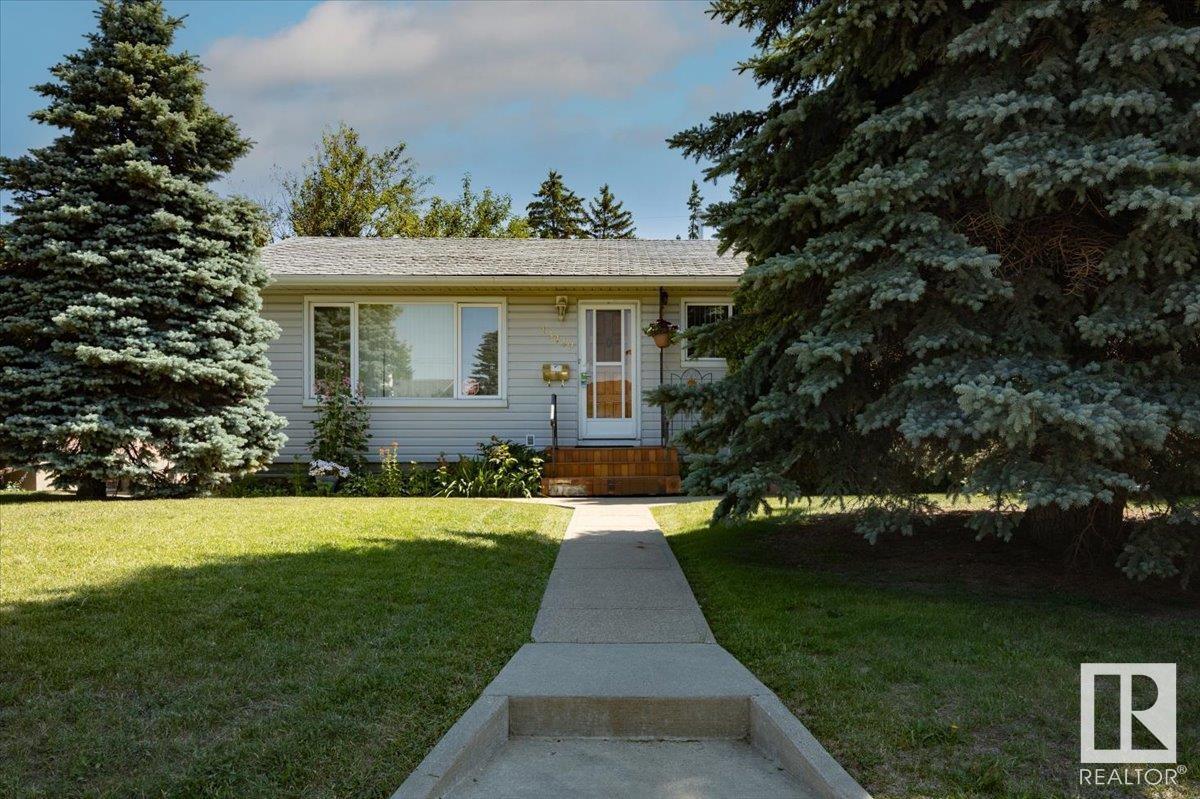 13419 130 Street NW  Edmonton AB T5L 1M1 photo