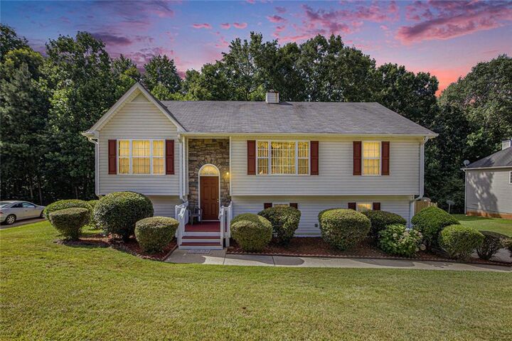 Property Photo: 1670 Harvest Hill GA 30134