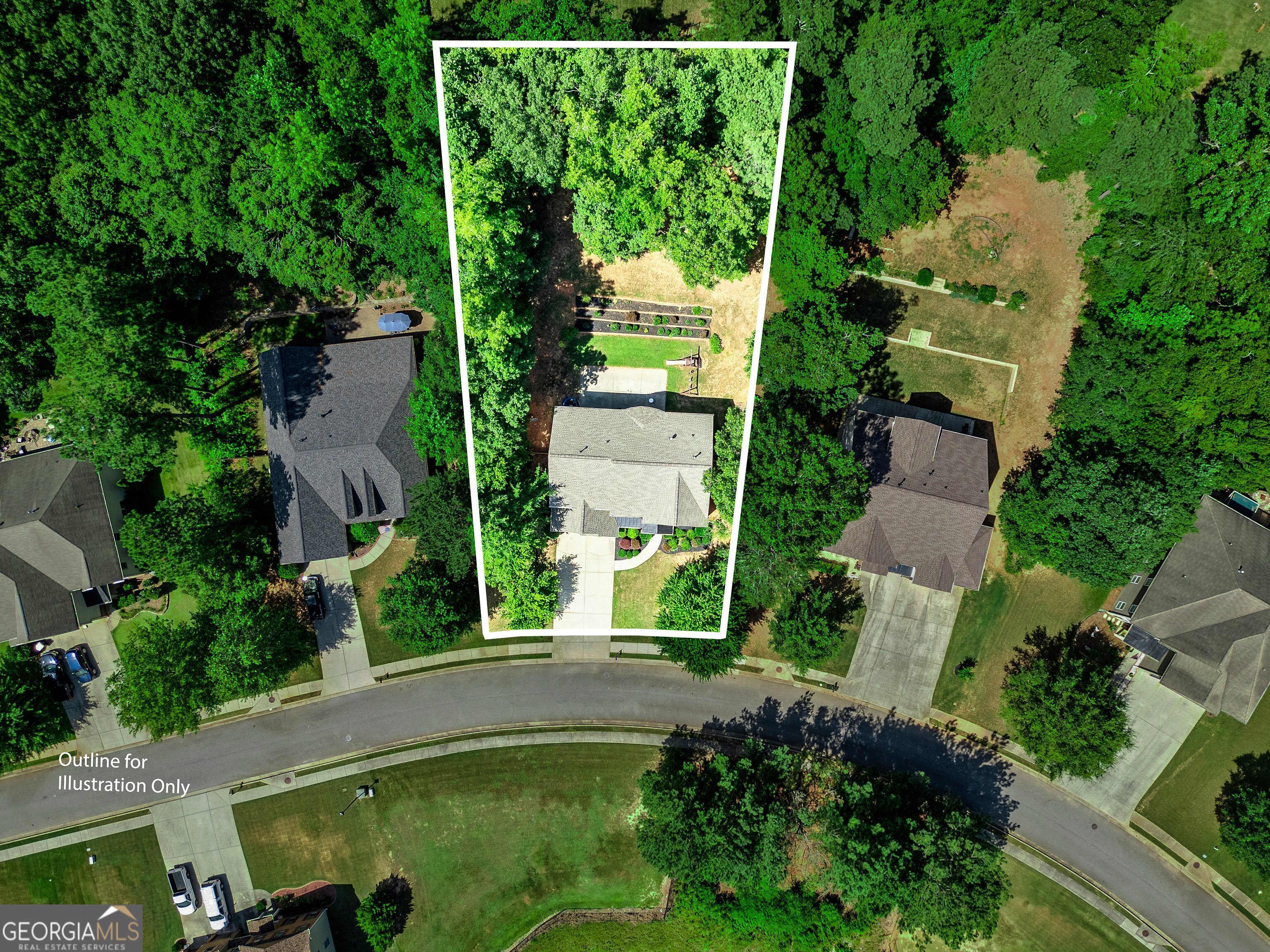 Property Photo: 165 Tudor Way GA 30276