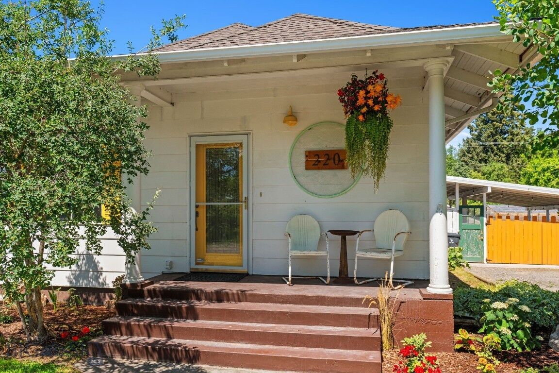 Property Photo: 220 S 4th Street MT 59741