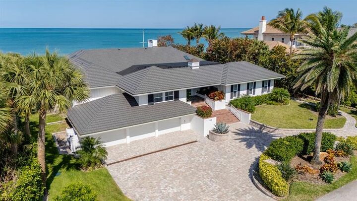 Property Photo: 166 Ocean Way FL 32963