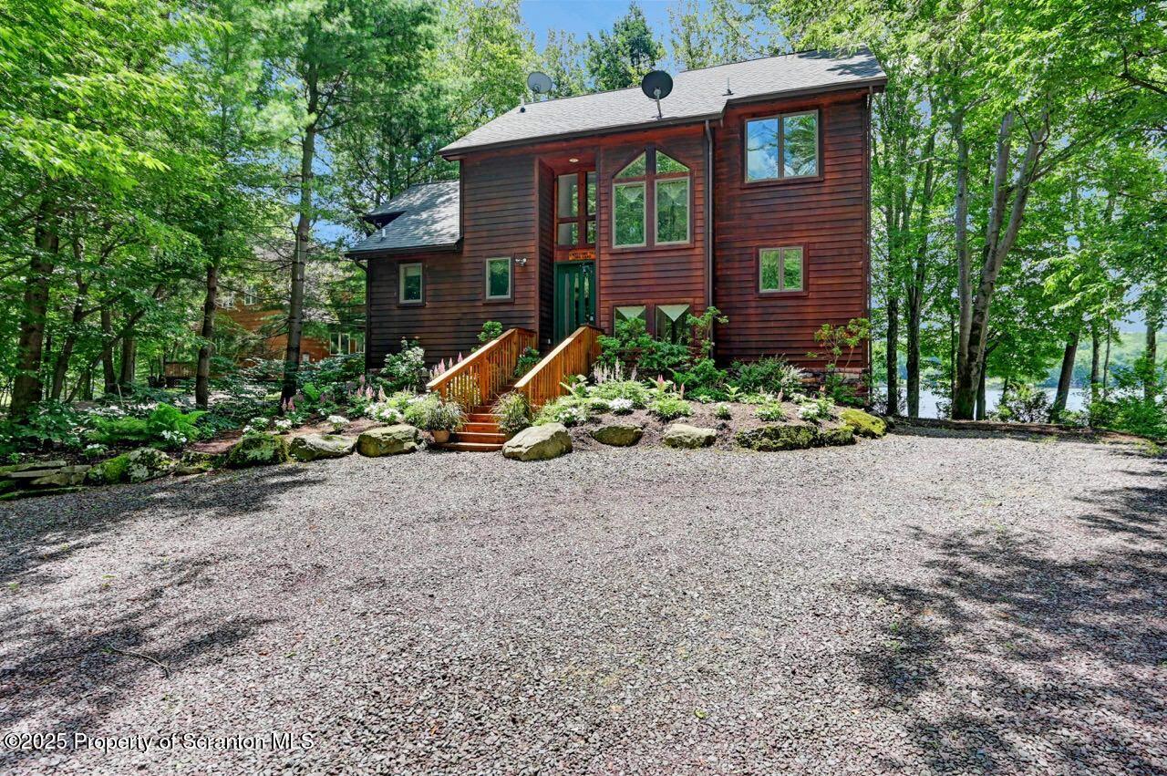 1753 Rockpoint Court  Lake Ariel PA 18436 photo