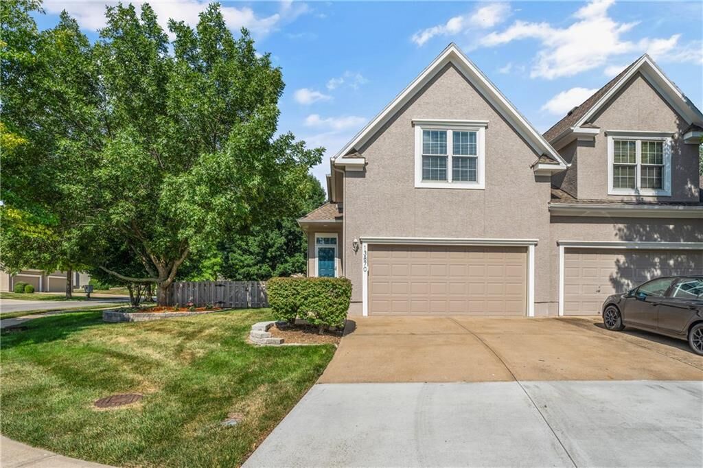 Property Photo:  13870 S Hagan Street  KS 66062 