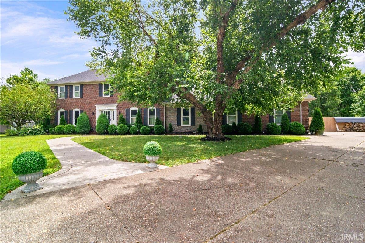 Property Photo: 7861 Brookridge Court IN 47715-7121