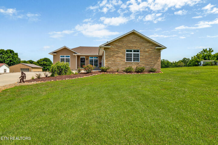 1432 Sawmill Rd.  Crossville TN 38555 photo