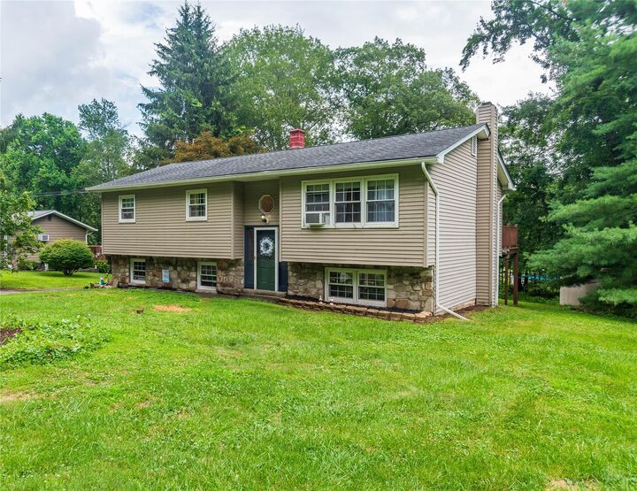 Property Photo: 15 Kings Drive NY 12589