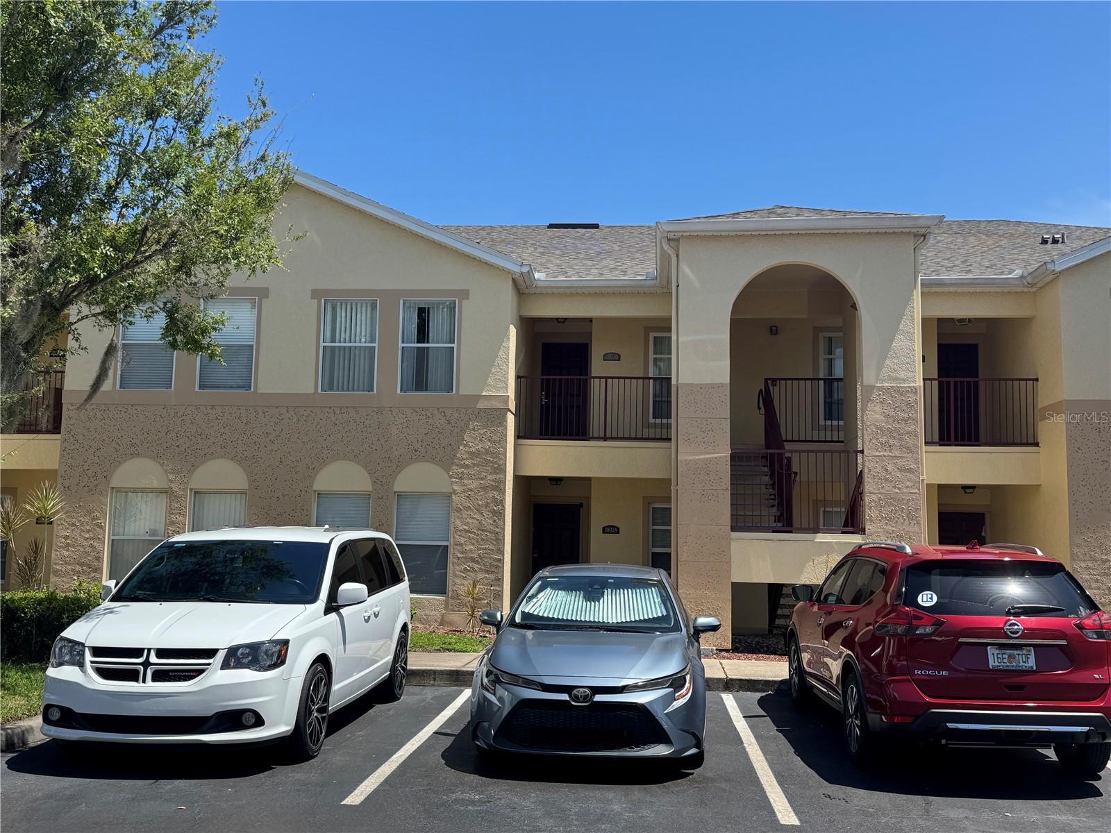 Property Photo:  2802 Club Cortile Circle B  FL 34746 