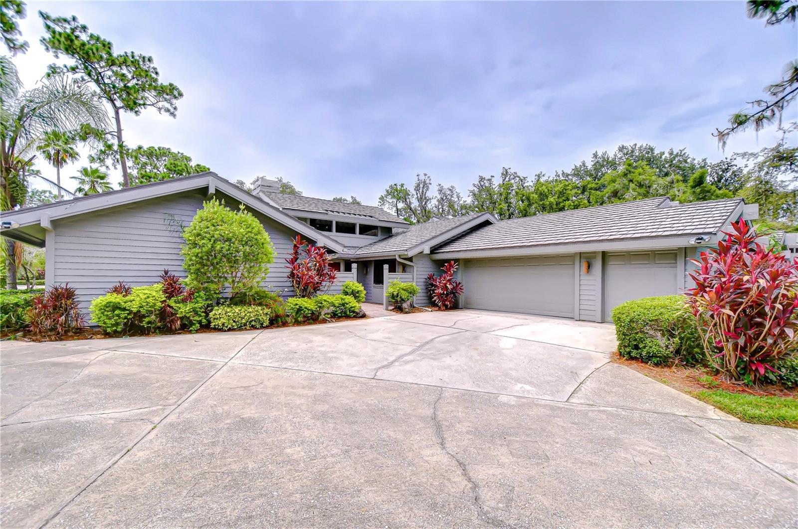 Property Photo:  5355 Cobblestone Court  FL 33543 