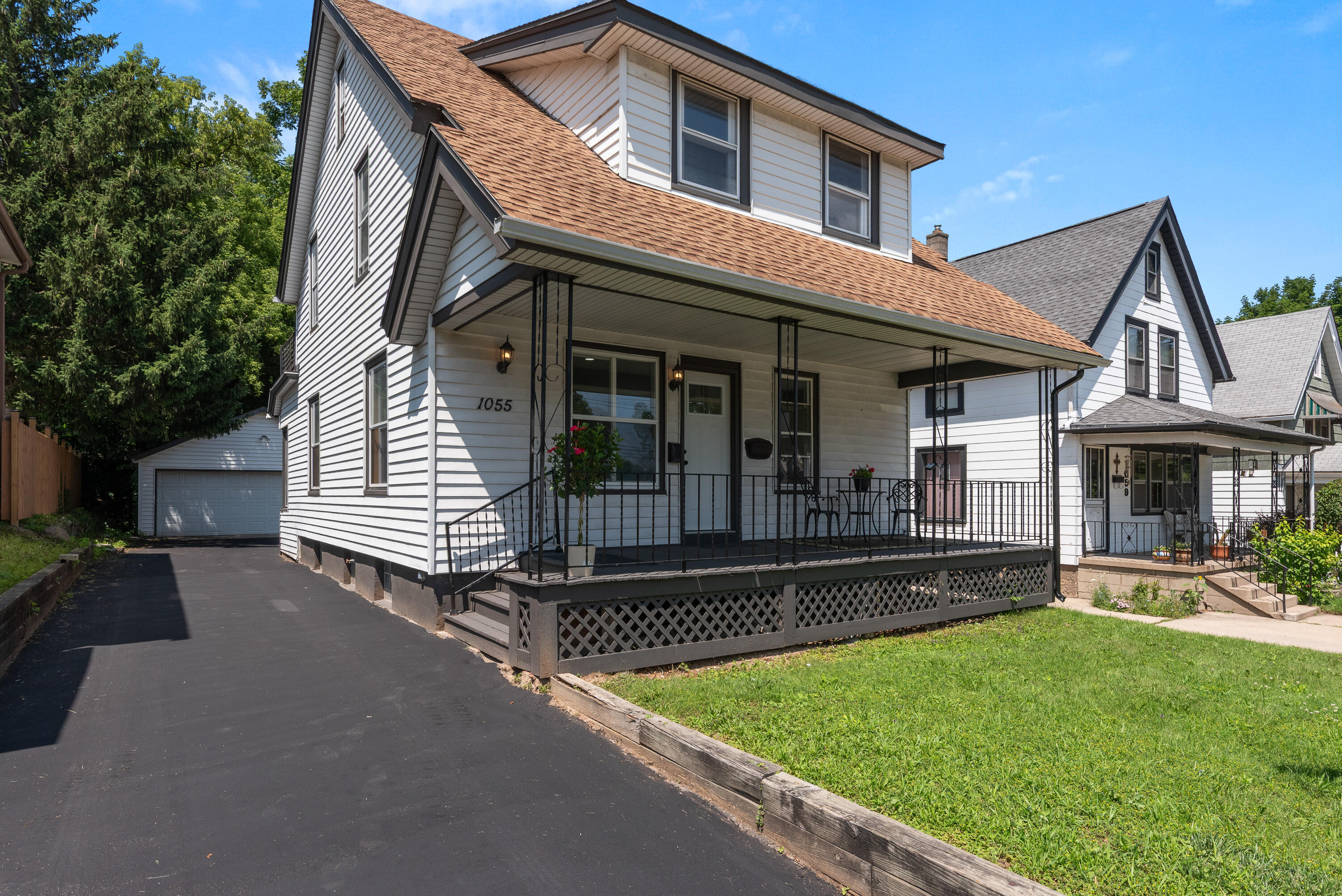 Property Photo:  1055 N 68th St  WI 53213 