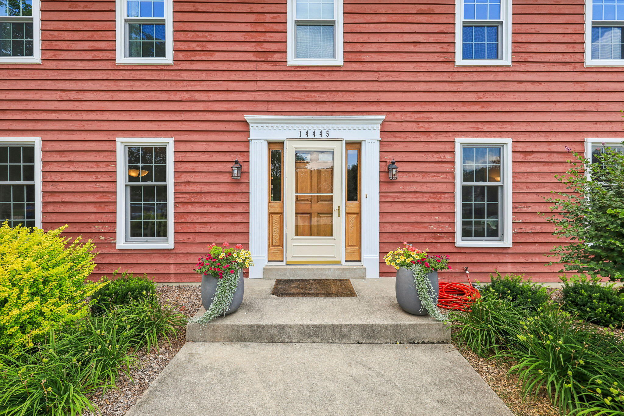 Property Photo: 14445 Cameron Ct 53005
