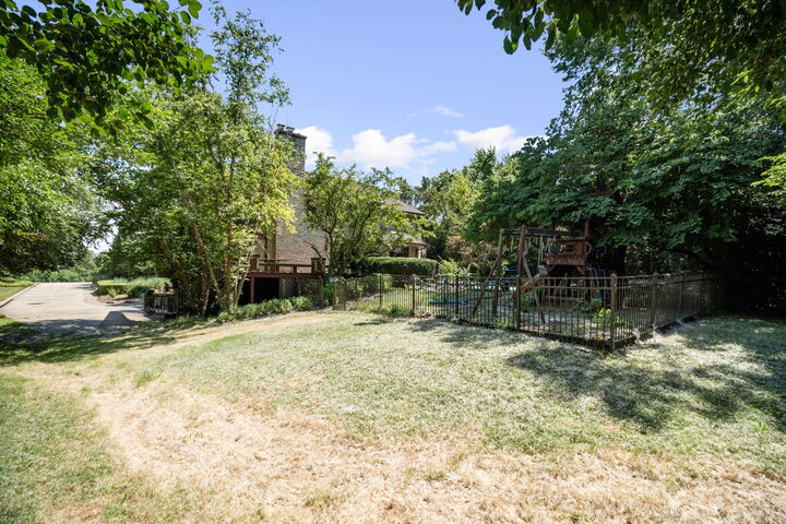 Property Photo:  4 Keri Lane  IL 60527 