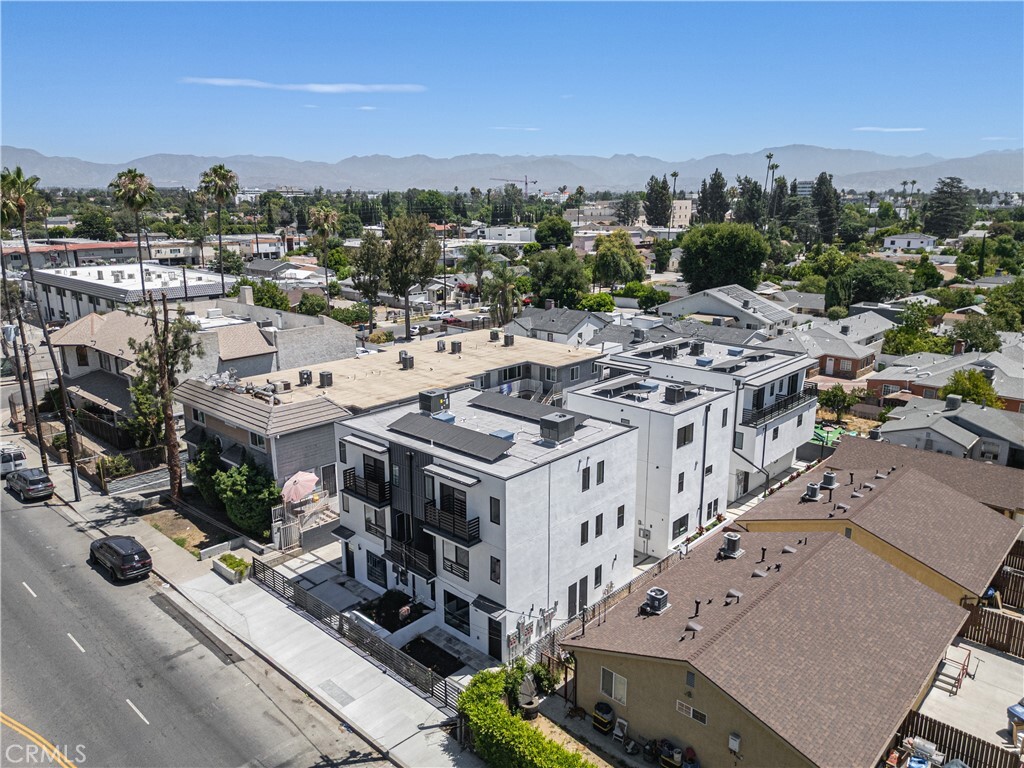 Property Photo: 6700 Kester Avenue CA 91405