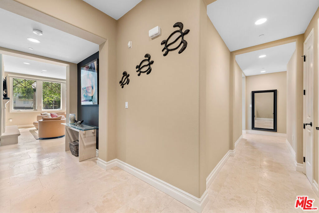 Property Photo:  6241 Crescent Parkway 109  CA 90094 