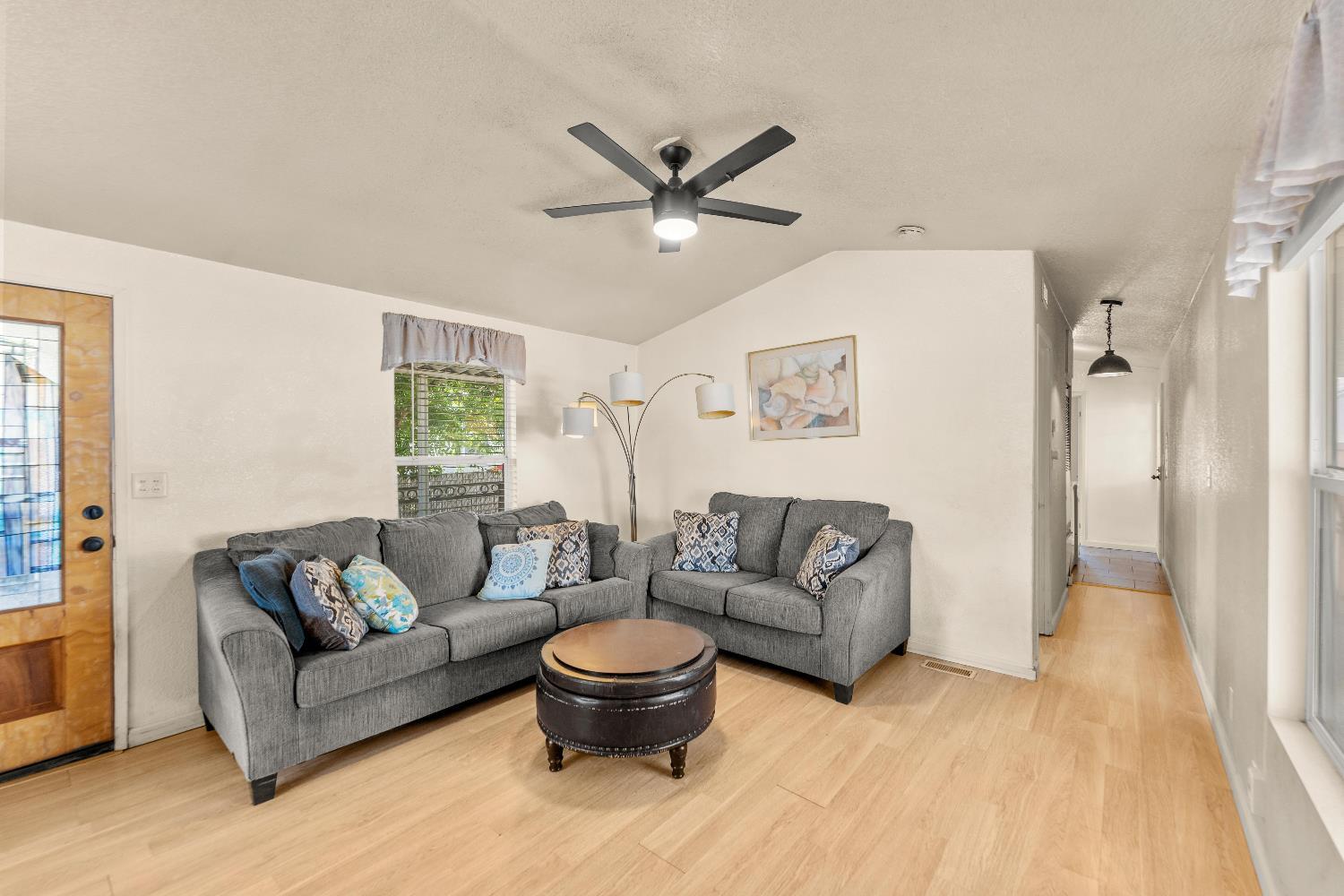 Property Photo:  6213 Stagecoach Dr  CA 95842 