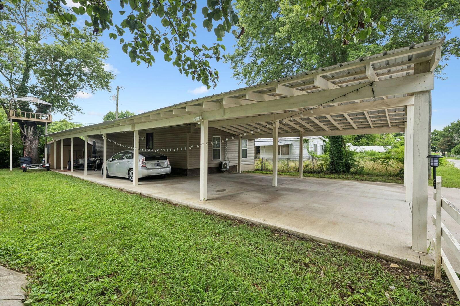 Property Photo:  613 Sycamore Ln  TN 37086 
