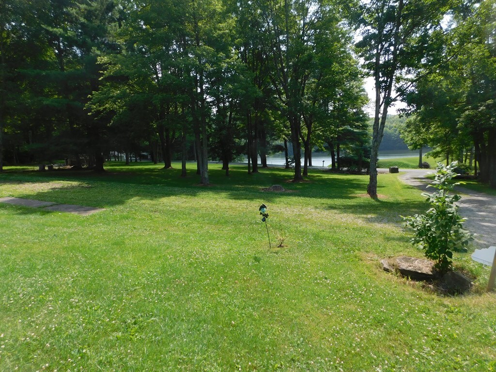 Property Photo:  91 Lakeside Drive  PA 18840 