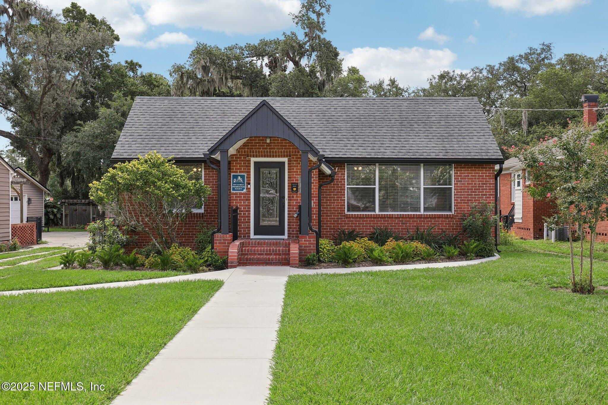 Property Photo:  3929 Gadsden Road  FL 32207 