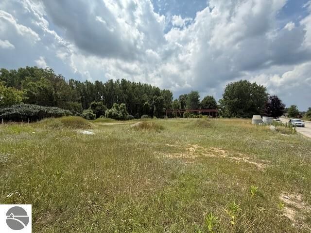 Property Photo:  595 Heather Lane  MI 48801