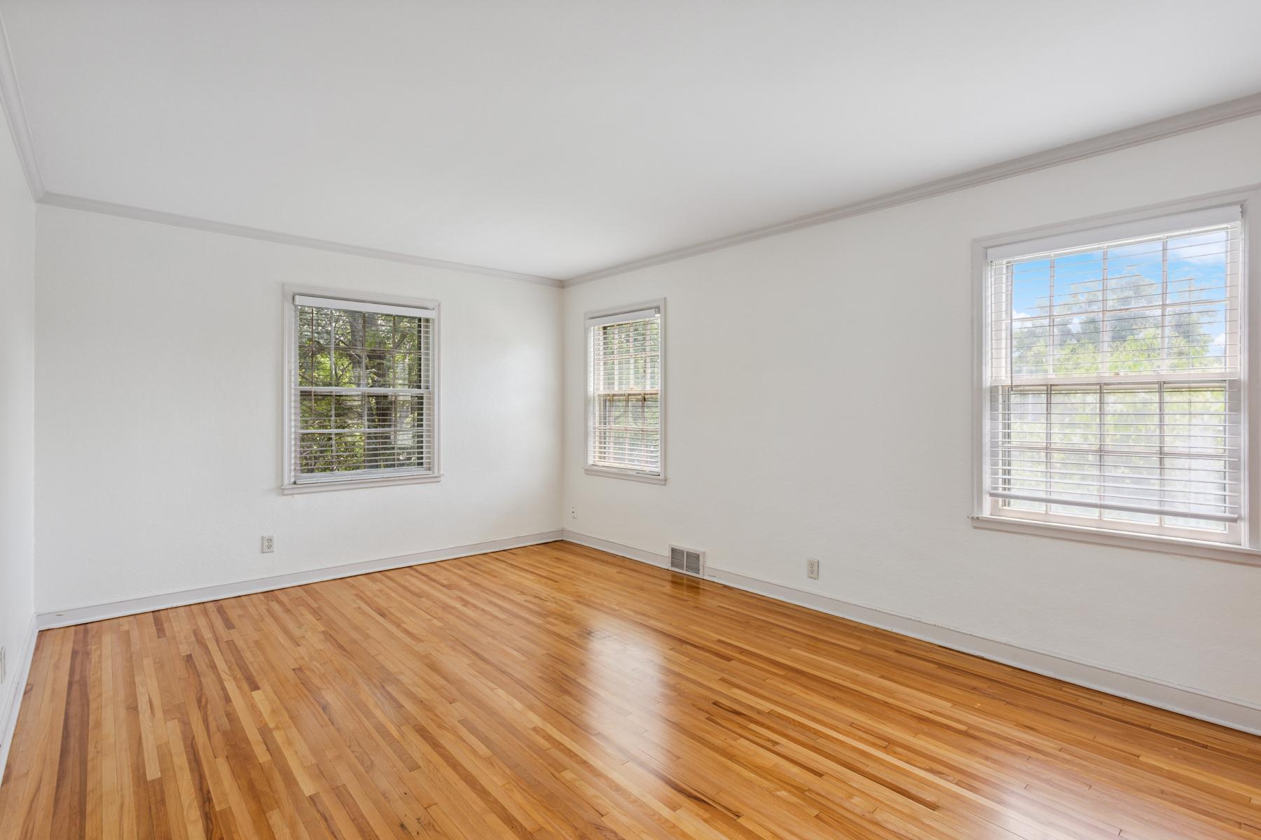 Property Photo: 2936 Drew Avenue S 3 MN 55416