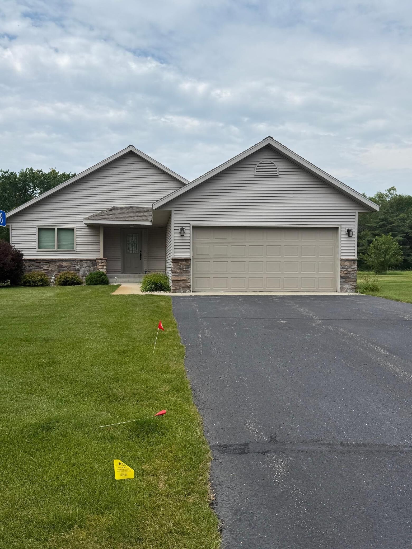 Property Photo:  2578 Cherry Lane Court NE  MN 56308 