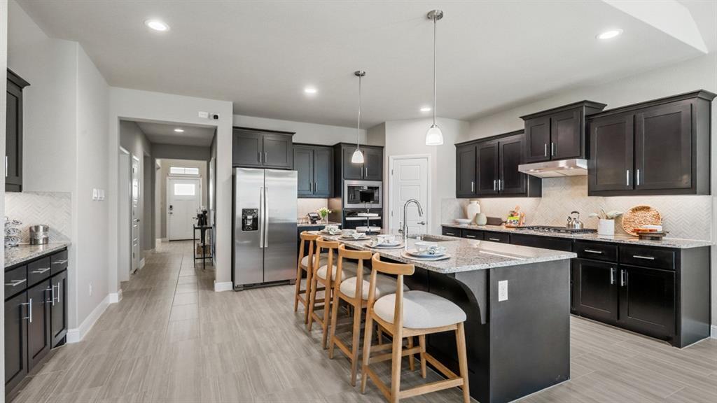 Property Photo: 8608 Red Oak Drive TX 76247