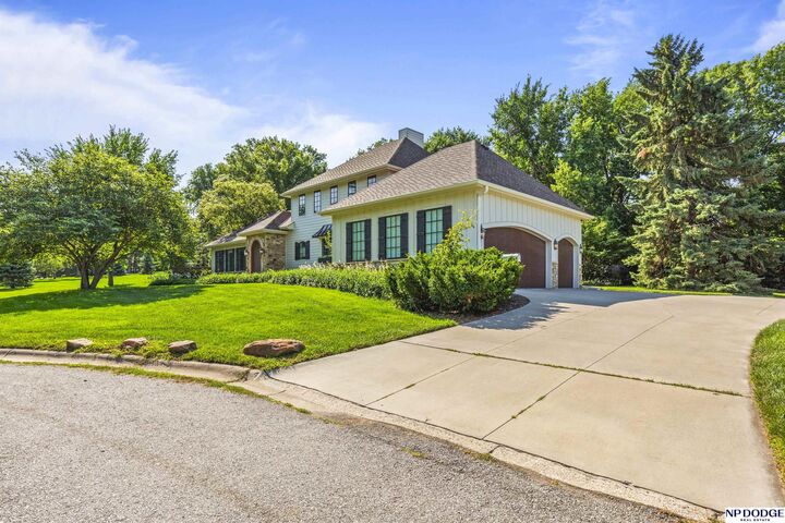 6731 Davenport Street  Omaha NE 68132 photo